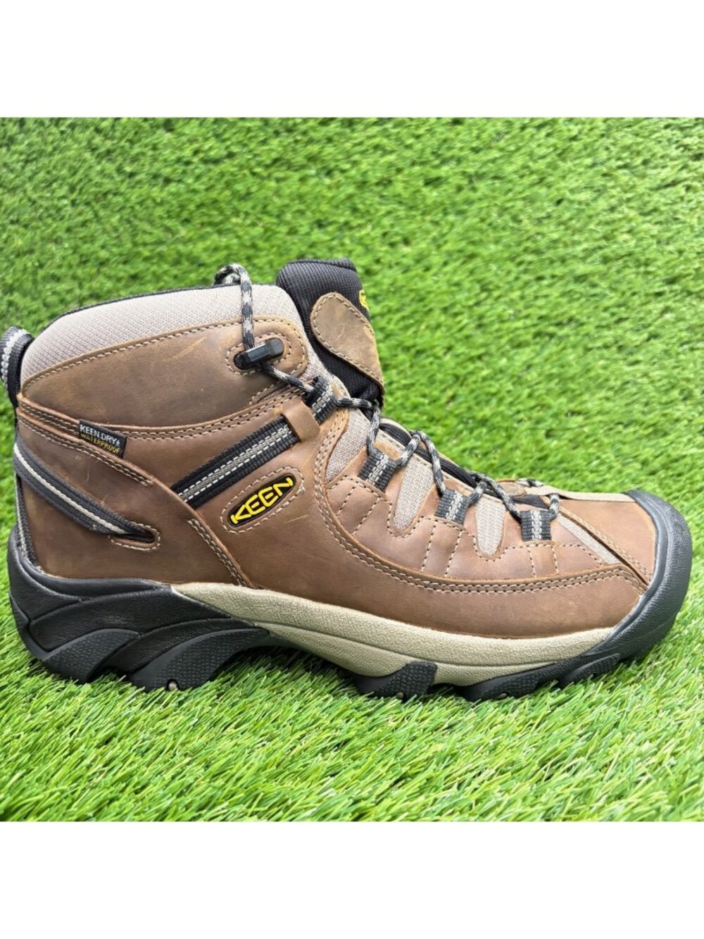 Keen Targhee II Mid Mens Size 11 Brown Black Waterproof Trail Hiking Ankle Boots
